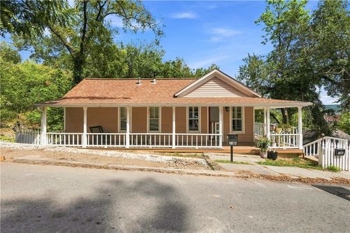 35 Mountain St, Eureka Springs, AR, 72632-3311 | Card Image