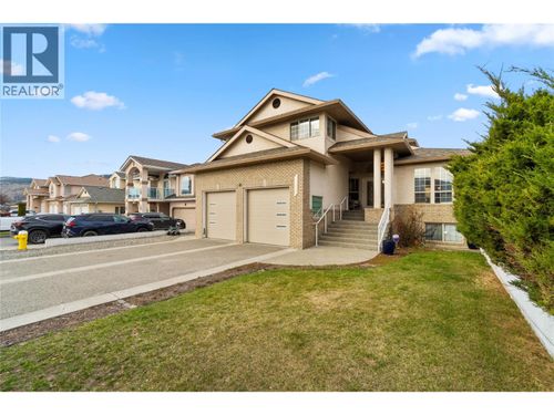 1153 14th St, Kamloops, BC, V2B8K7 | Card Image