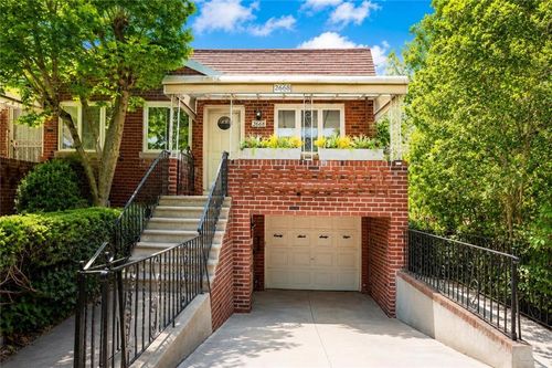 2668 E 23rd St, Brooklyn, NY, 11235-2826 | Card Image