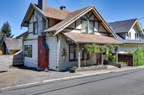 1244 Grand Ave, Astoria, OR, 97103-4017 | Card Image