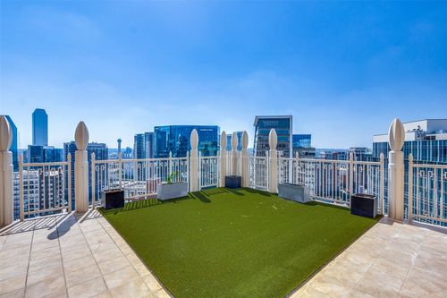 2001-2555 N Pearl St, Dallas, TX, 75201-2248 | Card Image