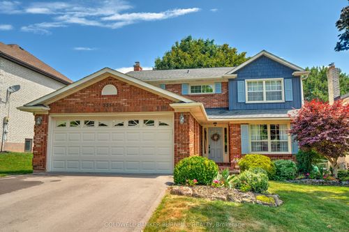 2251 Mansfield Dr, Burlington, ON, L7P3J3 | Card Image