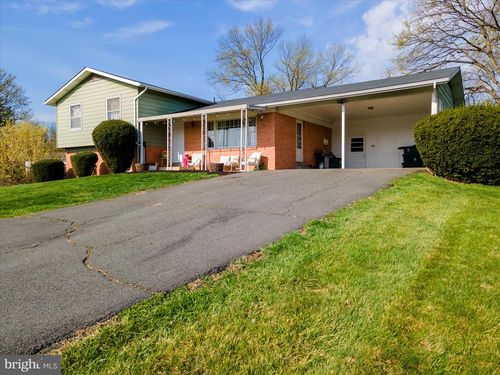 11907 Berlin Tpke, LOVETTSVILLE, VA, 20180-1833 | Card Image