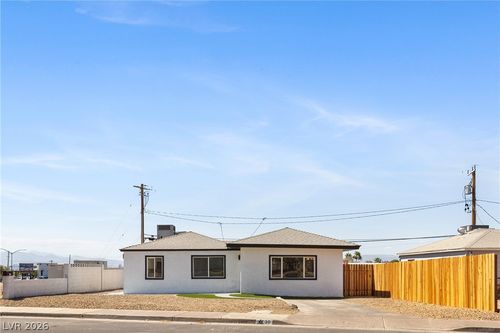 30 E Victory Rd, Henderson, NV, 89015-7037 | Card Image