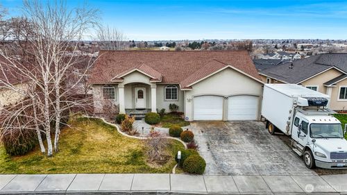 950 S Garden Drive, Moses Lake, WA, 98837 | Card Image
