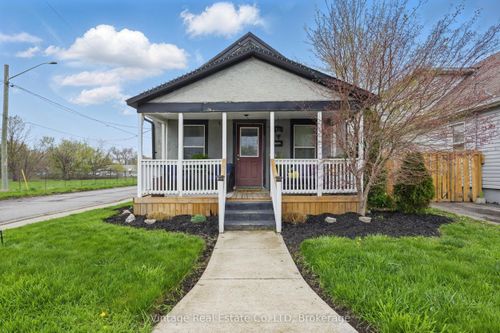 1 Seneca St, Saint Catharines, ON, L2R2T8 | Card Image