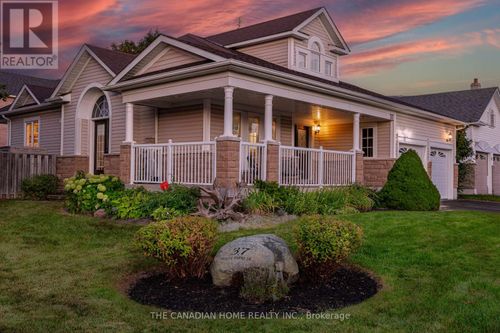 37 Darius Harns Dr, Whitby, ON, L1M2B1 | Card Image