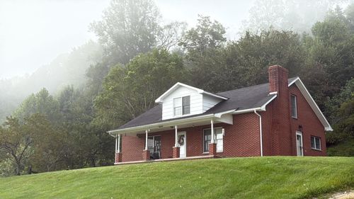 7870 E Ky 8, Vanceburg, KY, 41179-8011 | Card Image
