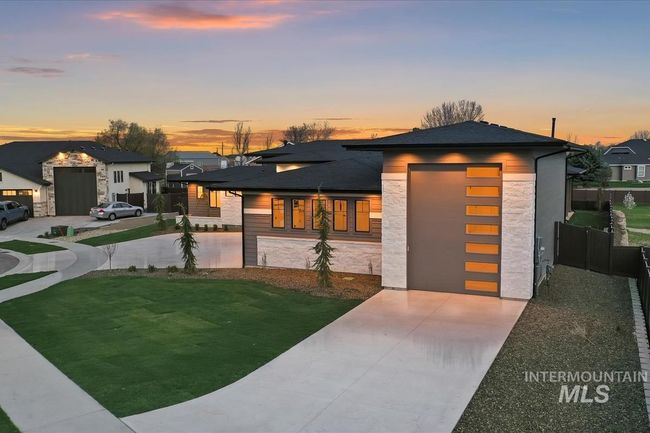 9891 W Napier Ct, House other with 4 bedrooms, 4 bathrooms and 5 parking in Star ID | Image 4