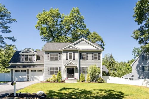 7 Perham St, Bedford, MA, 01730-1907 | Card Image