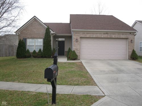 6352 Emerald Springs Dr, Indianapolis, IN, 46221-4190 | Card Image