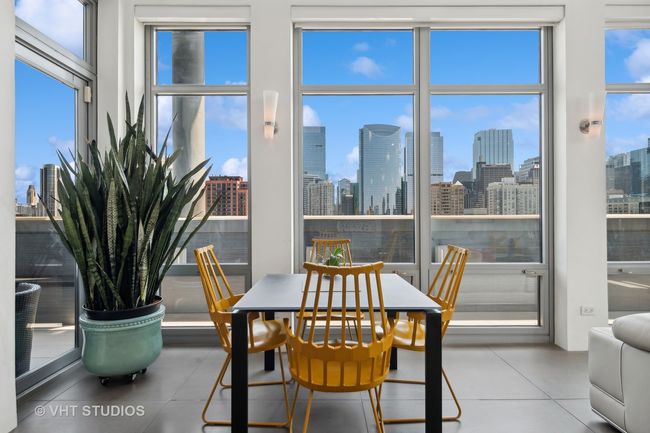 APT-1401 - 740 W Fulton St, Condo with 3 bedrooms, 3 bathrooms and 2 parking in CHICAGO IL | Image 8