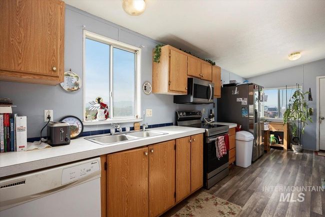 798 W 100 S, House other with 3 bedrooms, 2 bathrooms and 2 parking in Paul ID | Image 8