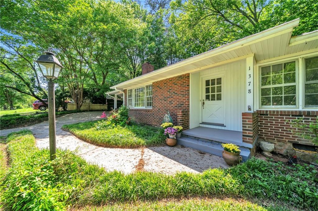 Sagewood Cir, Stone Mountain, GA 30083