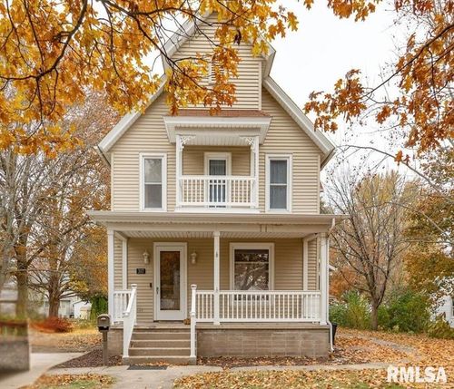307 E Court St, Cambridge, IL, 61238-1306 | Card Image