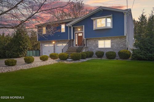 443 Bennetts Mills Rd, Jackson, NJ, 08527-4252 | Card Image