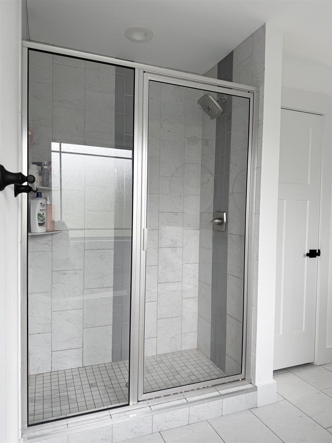 Tiled Shower | Image 17