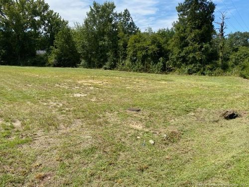 352 Mckay Dr, Spring Lake, NC, 28390-9430 | Card Image