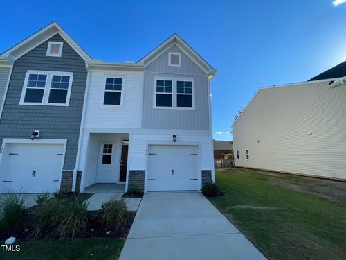 146 Paramount Dr, Smithfield, NC, 27577-3554 | Card Image