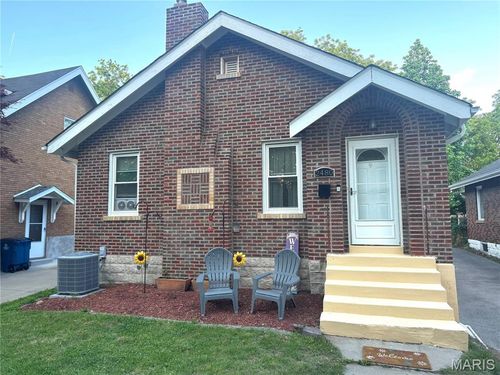 2480 Hartland Ave, Saint Louis, MO, 63114-5034 | Card Image
