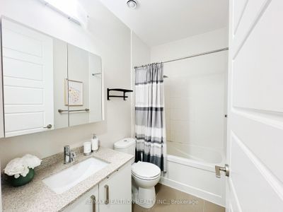 PH10 - 8228 Birchmount Rd, Condo with 1 bedrooms, 1 bathrooms and 1 parking in Markham ON | Image 3