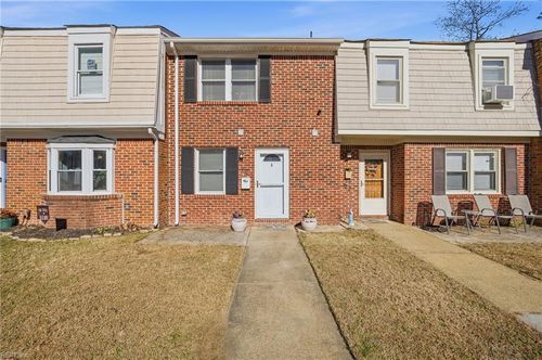 925 Delaware Ave, Virginia Beach, VA, 23451-4628 | Card Image