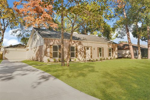 11410 High Star Dr, Houston, TX, 77072-1307 | Card Image