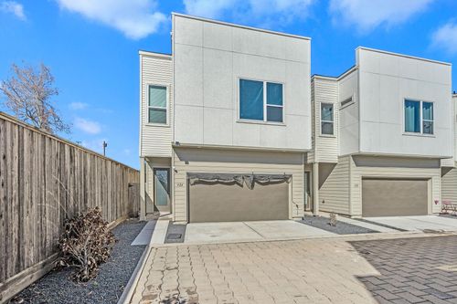 624 Thornton Oaks Ln, Houston, TX, 77018-1584 | Card Image