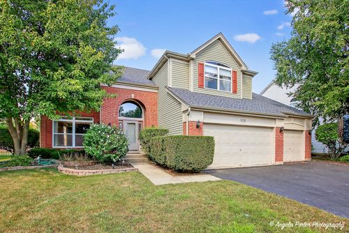 528 Cliffwood Ln, Gurnee, IL, 60031-5666 | Card Image