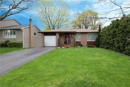 87 Mancroft Crescent, Brampton, ON, L6S2V2 | Card Image