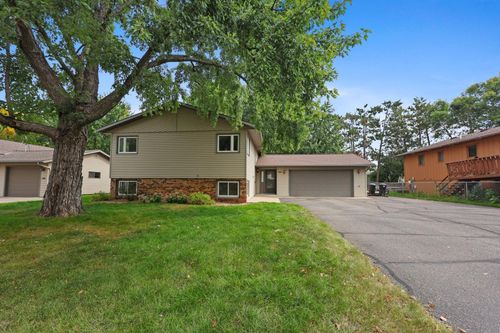 482 Kirkwall Dr, Waite Park, MN, 56387-1444 | Card Image