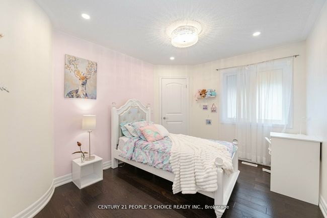 99 Scott Blvd, House other with 5 bedrooms, 4 bathrooms and 2 parking in Milton ON | Image 23