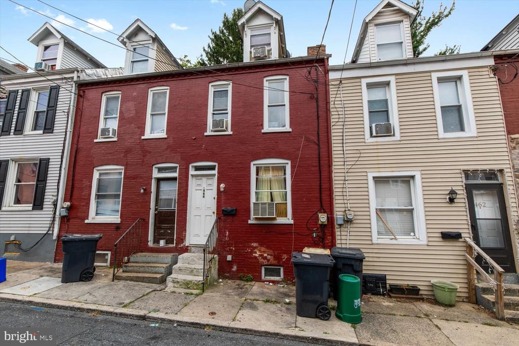 Atlantic Ave, Lancaster, PA 17602