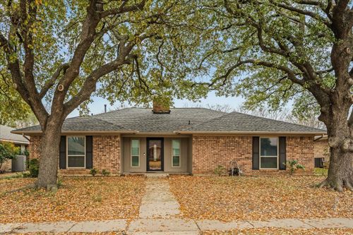 311 Gwendola Dr, McKinney, TX, 75071-4951 | Card Image
