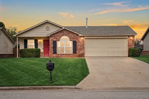 8670 S 261st Eastavenue, Broken Arrow, OK, 74014 | Card Image