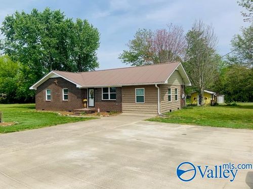 146 Hodges St, Rainsville, AL, 35986-6706 | Card Image