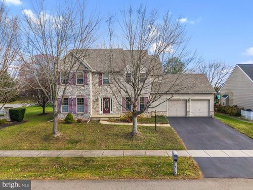 2 Radence Ln, WEST GROVE, PA, 19390-9776 | Card Image