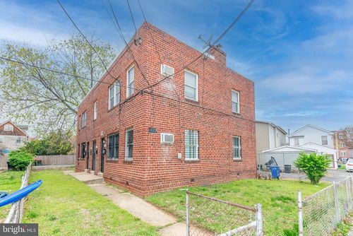 1122 46th St Ne, WASHINGTON, DC, 20019-3842 | Card Image