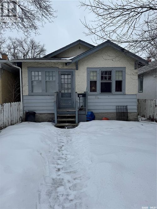 1425 Elphinstone St, Regina, SK, S4T3M7 | Card Image