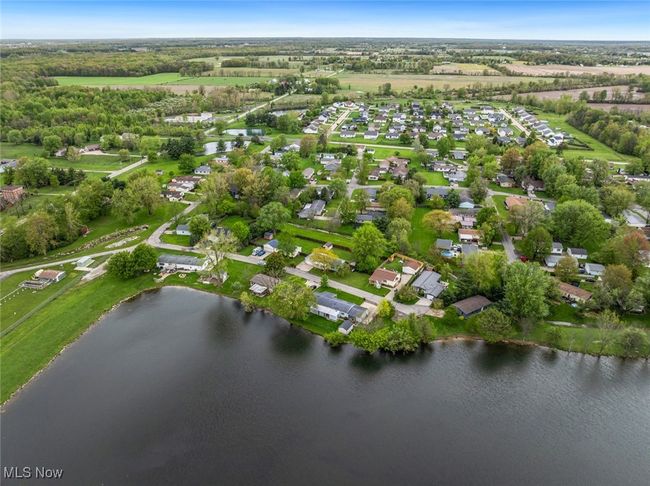18 Lakeview Ct, House other with 3 bedrooms, 2 bathrooms and null parking in Lagrange OH | Image 48