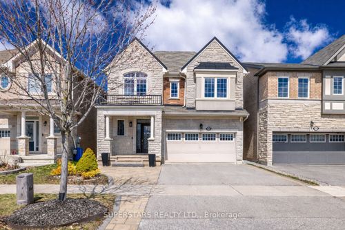 333 Thomas Phillips Dr, Aurora, ON, L4G0T3 | Card Image