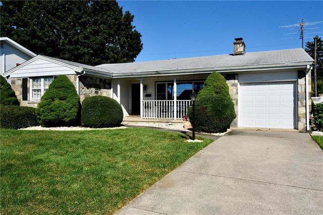 Shelbourne Dr, Bethlehem, PA 18018