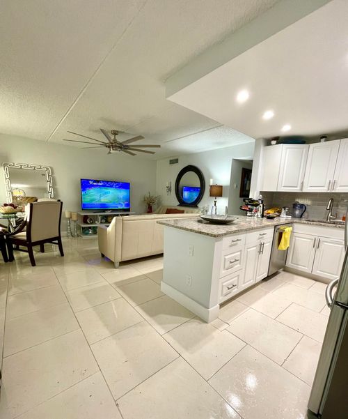 107-3200 Springdale Blvd, Palm Springs, FL, 33461-6391 | Card Image