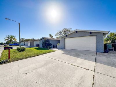 7310 Rockwood Drive, House other with 2 bedrooms, 2 bathrooms and null parking in Port Richey FL | Image 2