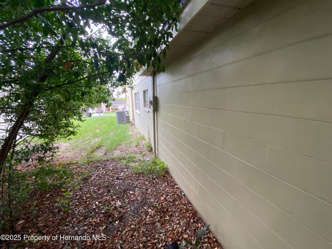 1392 Piper Rd, House other with 3 bedrooms, 2 bathrooms and null parking in SPRING HILL FL | Image 39