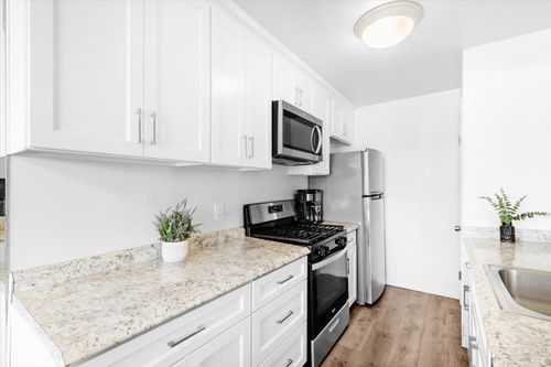 apt-2-1967 Southwood Dr, Vacaville, CA, 95687-6172 | Card Image