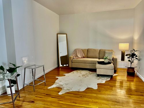 2a-204 Grand St, Hoboken, NJ, 07030-8536 | Card Image