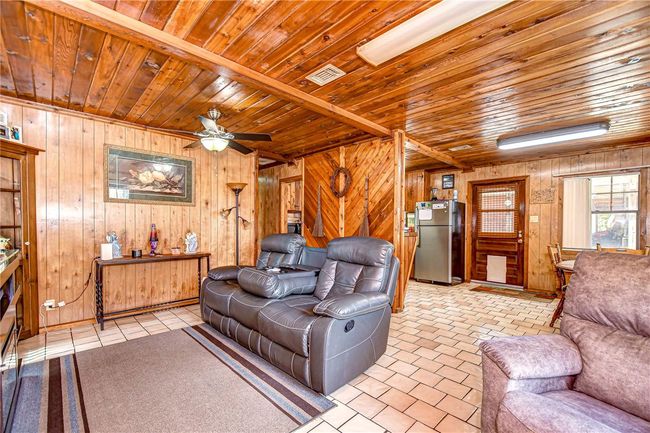 8320 Purvis Rd, House other with 3 bedrooms, 1 bathrooms and null parking in LITHIA FL | Image 4