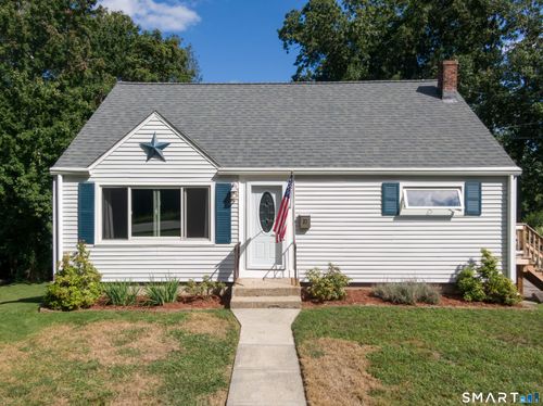 37 Lambert Dr, Norwich, CT, 06360-1736 | Card Image
