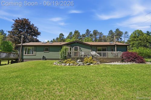 3167 Roods Lake Rd, Lapeer, MI, 48446-8727 | Card Image